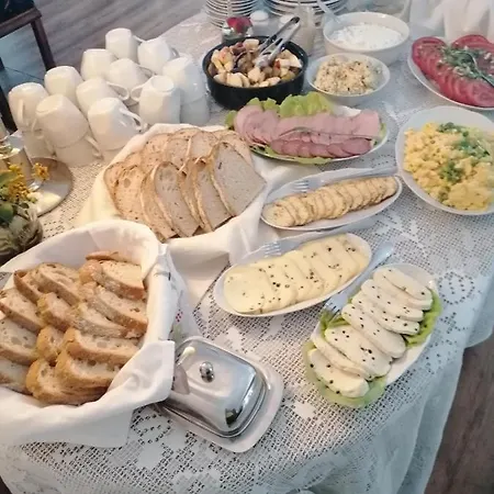 Gosciniec Sliwkowy Sad Gniewoszow (Lower Silesia)