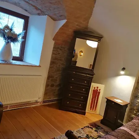 Gosciniec Sliwkowy Sad Gniewoszow (Lower Silesia)