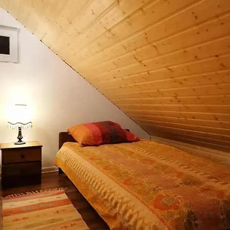 Gosciniec Sliwkowy Sad Alojamento de Turismo Rural Gniewoszow (Lower Silesia)