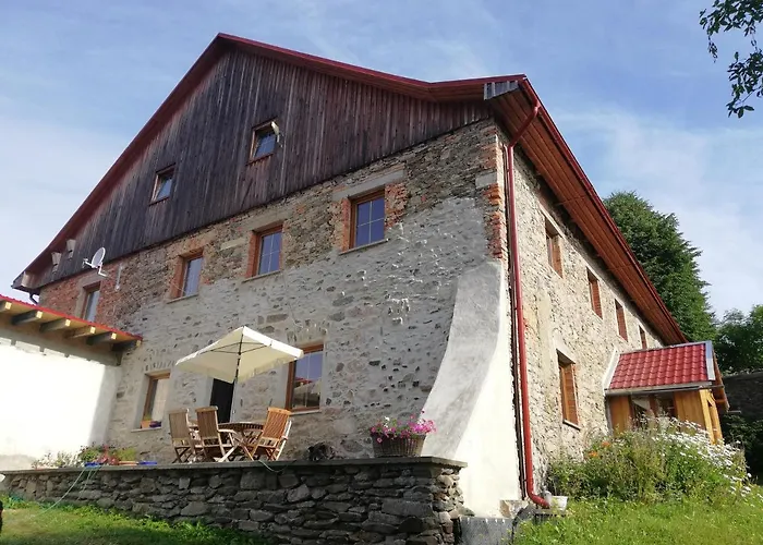 Gosciniec Sliwkowy Sad Farm stay Gniewoszow (Lower Silesia)