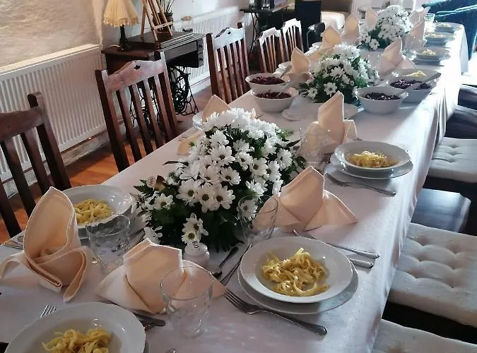 Gosciniec Sliwkowy Sad Farm stay *