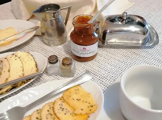 Gosciniec Sliwkowy Sad * Gniewoszow (Lower Silesia)