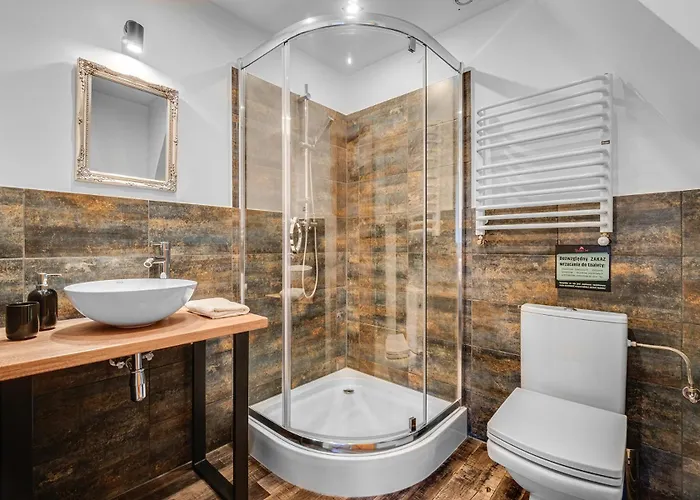 Farm stay Gosciniec Sliwkowy Sad Gniewoszow (Lower Silesia)