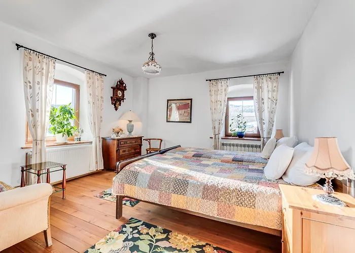 Gosciniec Sliwkowy Sad *