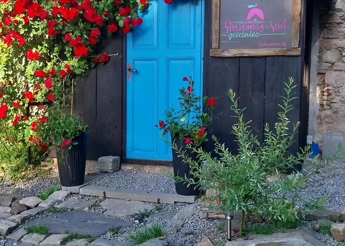 Gosciniec Sliwkowy Sad Farm stay *